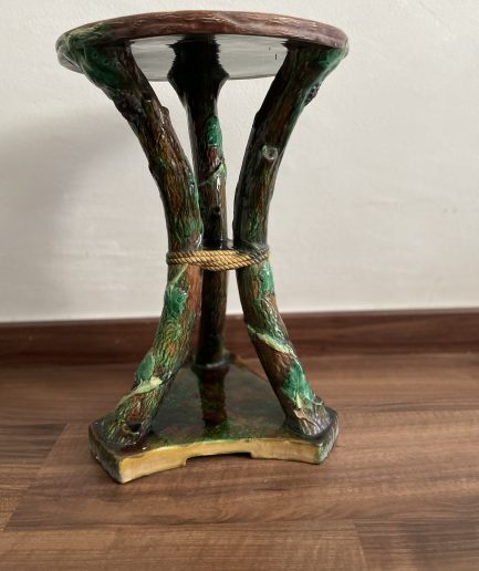 GEORGE JONES MAJOLICA WATER LILY GARDEN SEAT England, circa 1870